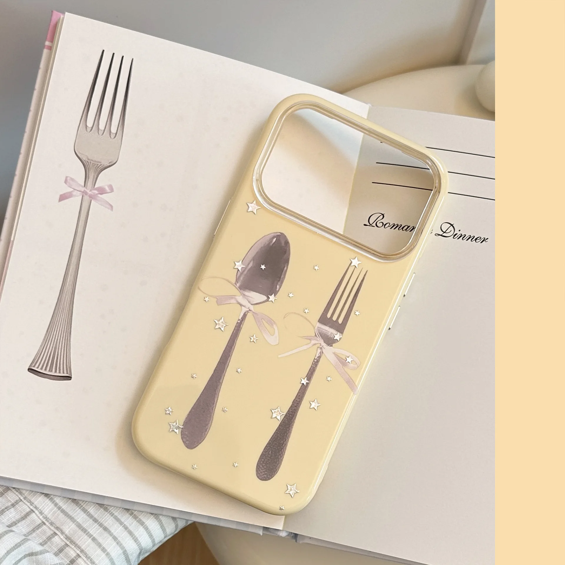 Casing Telepon dengan Ilustras - Apple Iphone 15 Pro Max ulasan dan harga